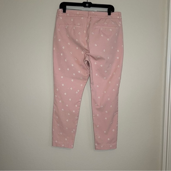 2/$30 Old Navy Pink Chinos Pixie High Rise Daisy Embroidered Slim Fit Cropped - Picture 4 of 12